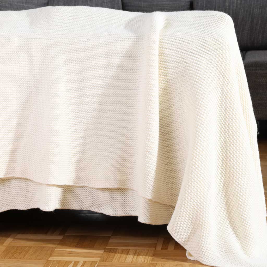 Die-Decke-Wollweiss-Uni-03